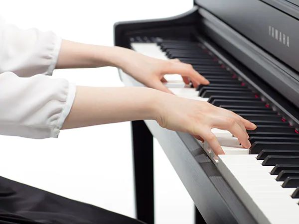 Yamaha Digitalpiano Mietkauf Clavinova CLP-725 E-Piano Klavier